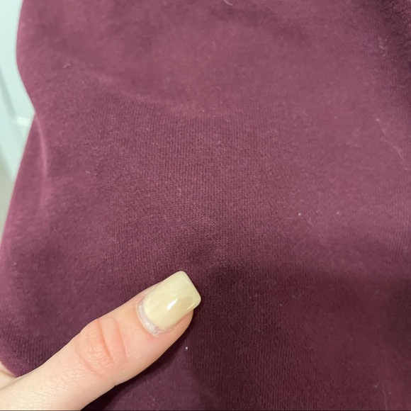 Meet Me In The GAP maroon & pink sweatshirt - Picture 5 of 6